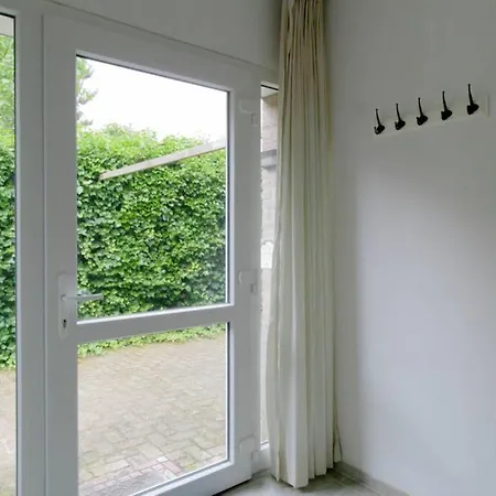 Knus Tuin-appartement Vlakbij Nijmegen Voor 2 Personen Lägenhet *